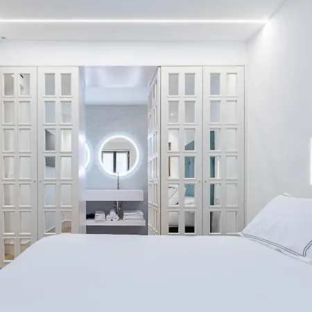 Apartment The Whale New Ac Design Spacious Centre
