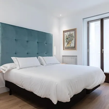 The Whale New Ac Design Spacious Centre Apartment